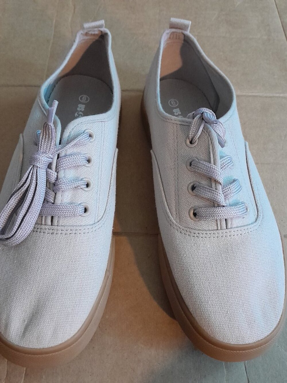 U.S. Sports Beige Canvas Sneakers Lace Up Women’s Casual Shoes Size 6